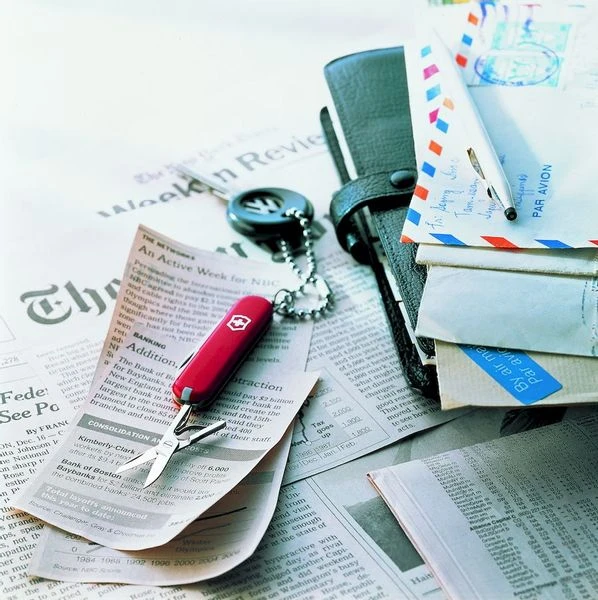 Victorinox Classic SD Zakmes - Rood 2 Victorinox Classic SD Zakmes - Rood - Afbeelding 2