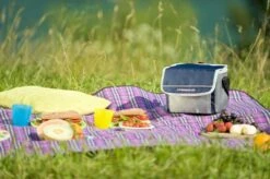 Campingaz Fold 'N Cool Koeltas - 5 Liter -Buiten Kamperen Verkoop 900 1353 cooler fold n cool 5l dark blue 2000011722 lifestyle 3