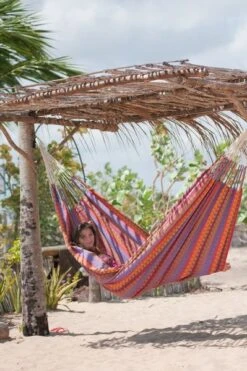 La Siesta Carolina 2 Persoons Hangmat - Flowers -Buiten Kamperen Verkoop 900 598 cah16 2 ambiance 203