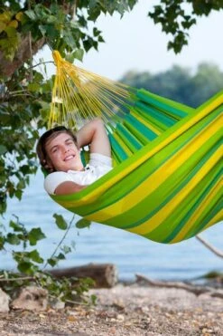 La Siesta Sonrisa 1 Persoons Hangmat - Lime -Buiten Kamperen Verkoop 900 598 snh14 4 sonrisa lime weather resistant single classic hammock image 05 1